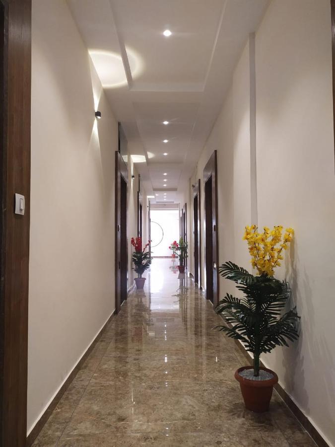 Hotel Krishna Palace Ānand 外观 照片